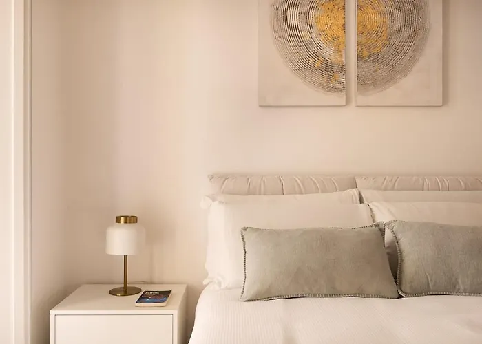 Apartment Idyllia - Spacious Bright Flat *