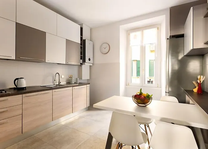 Apartment Idyllia - Spacious Bright Flat *