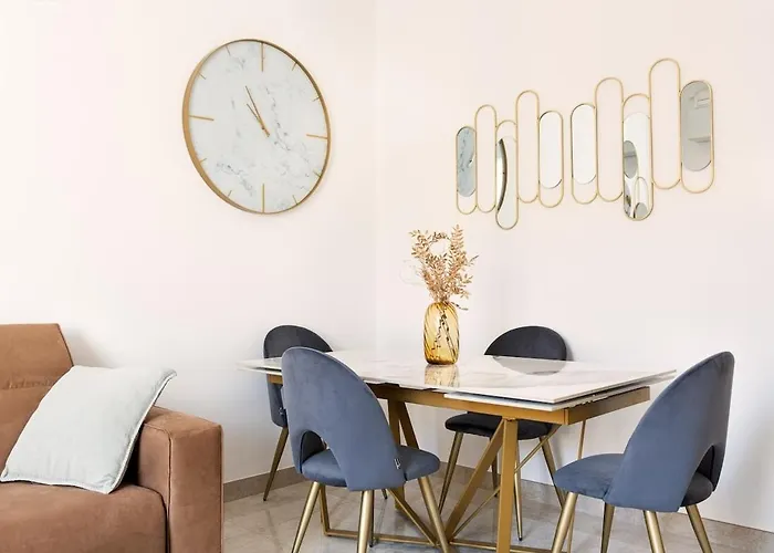 Apartment Idyllia - Spacious Bright Flat Rom